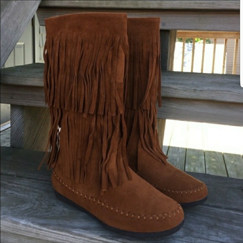 Fringe boots